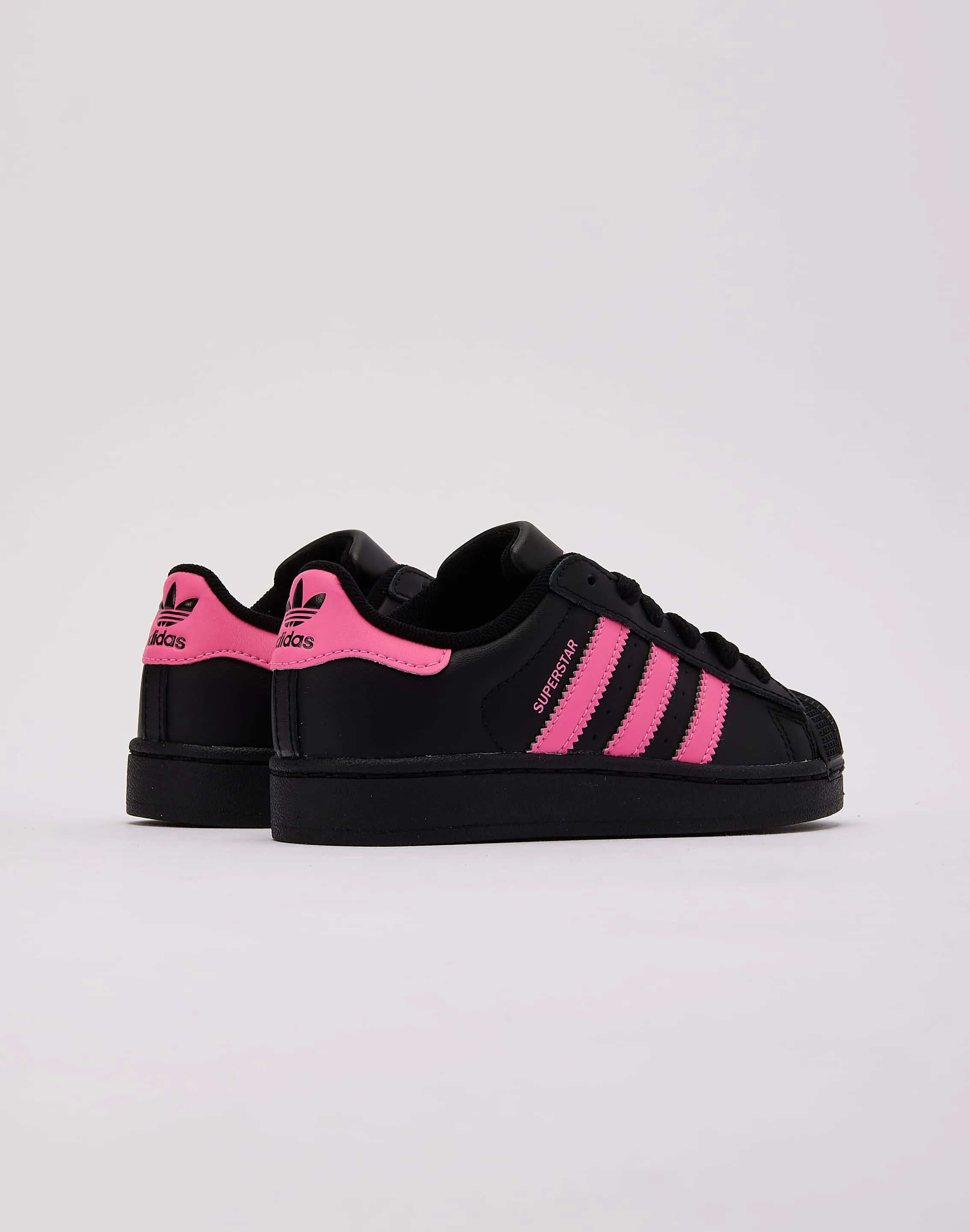 Yoga Base Classic Chic Adidas Superstar II Pre-School