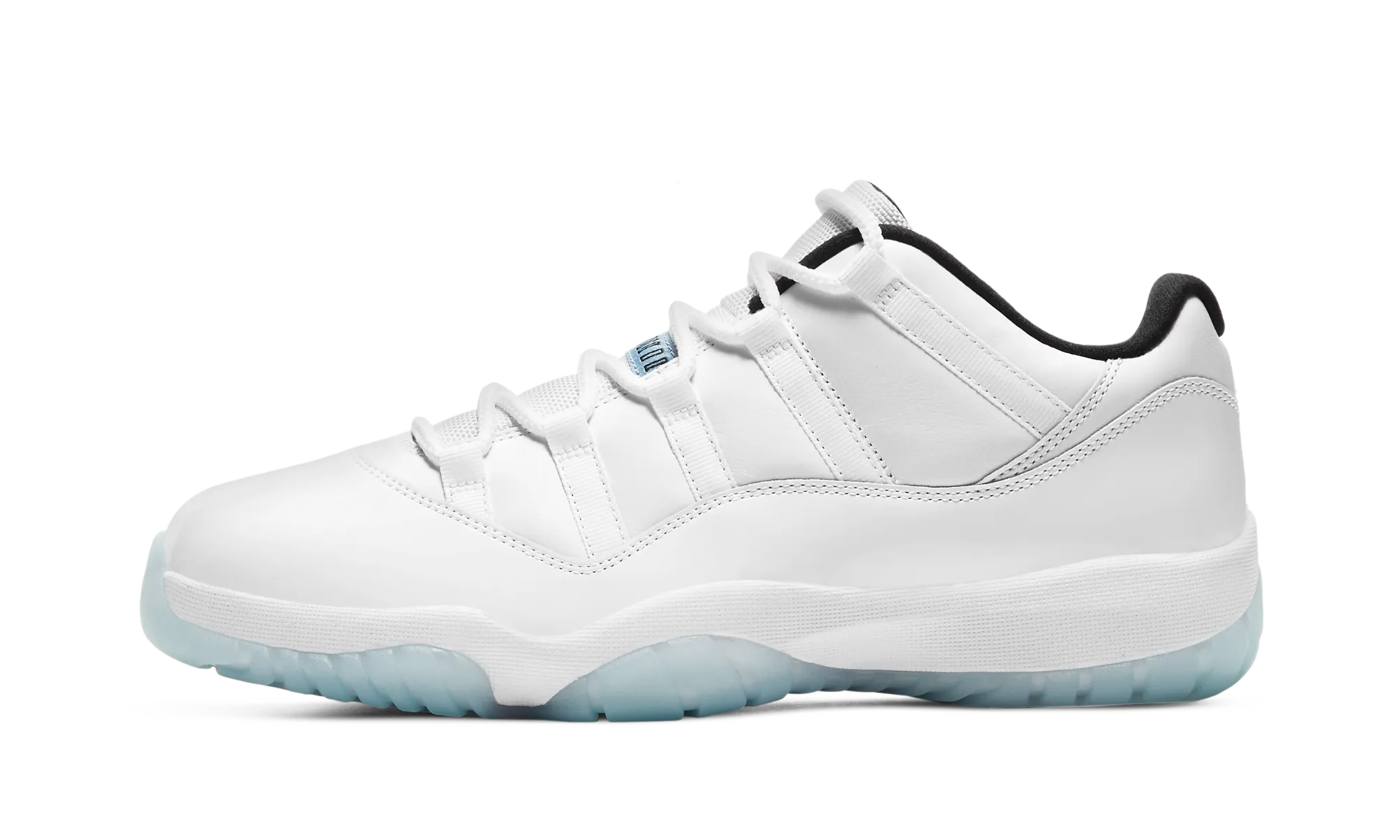 Jordan 11 Retro Low "Legend Blue" Grade School Step Lightly snow walk