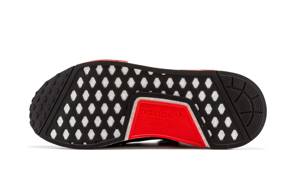 NMD_R1 "Bred Pack" Indoor outdoor use Effortless Style
