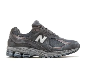 Simple Build Functional Look New Balance 2002R Gore-Tex Magnet Mood Indigo