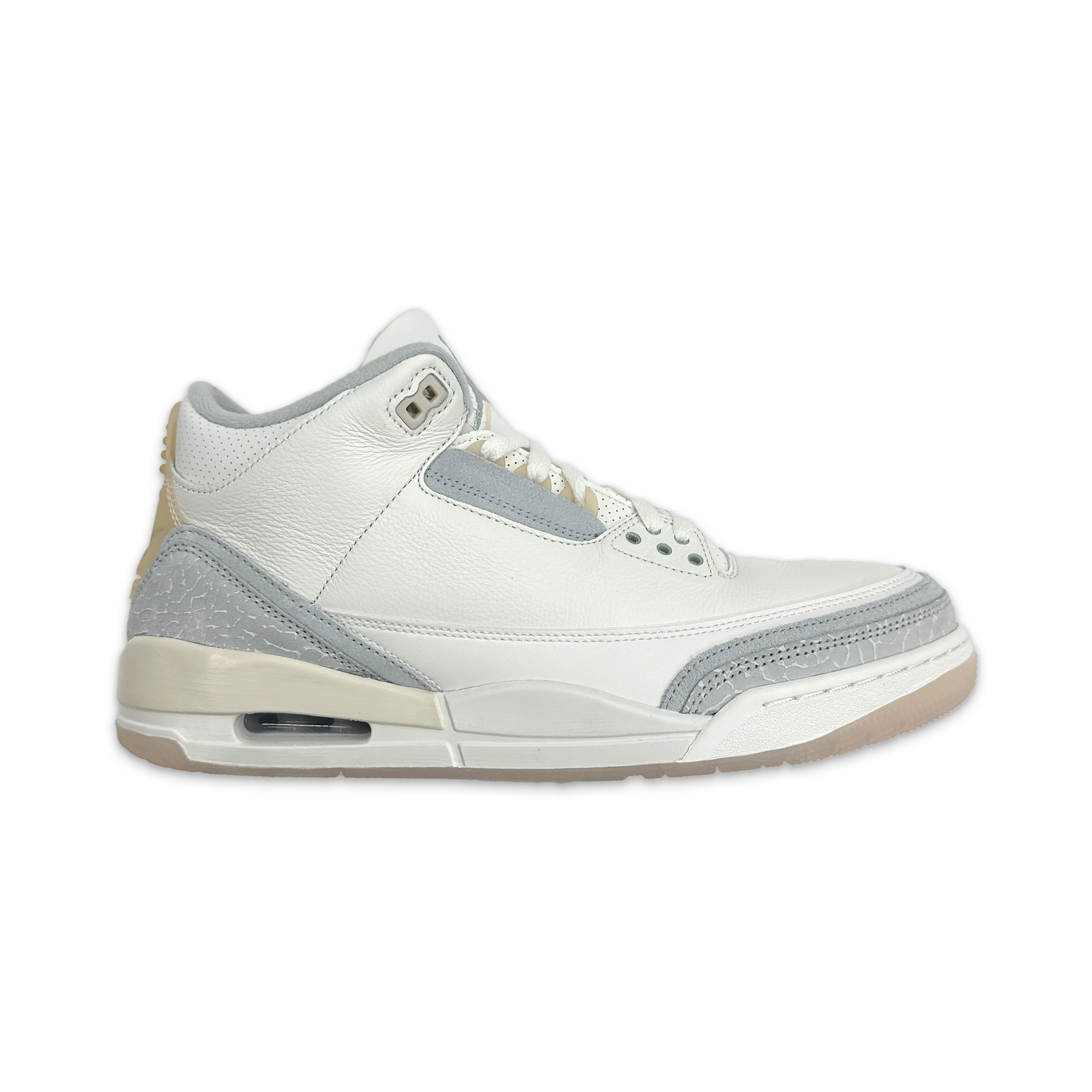 Everyday Essential Indoor Step Air Jordan 3 Retro "Craft Ivory"