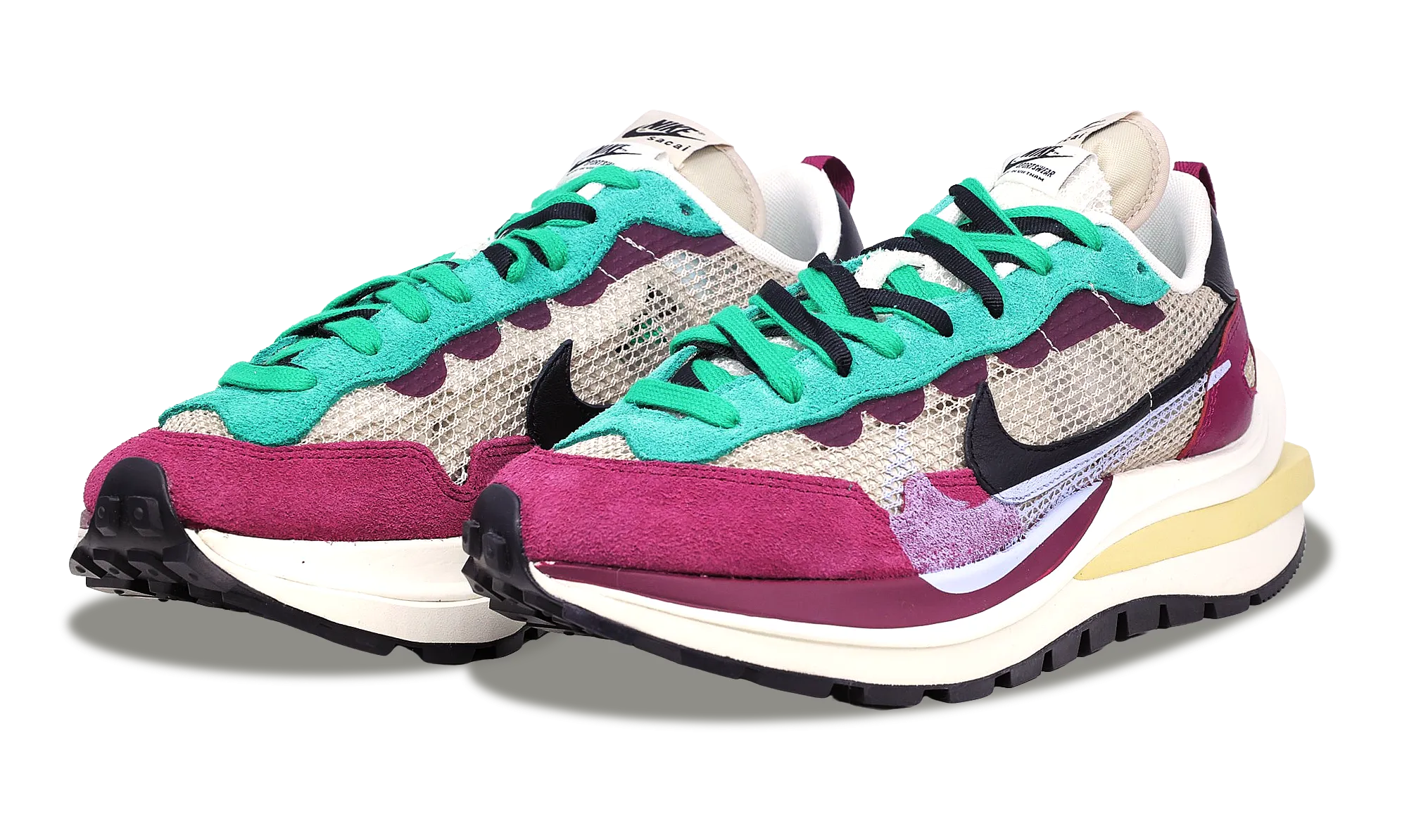 Nike Vaporwaffle x Sacai Villain Red Neptune Green (DD3035-200) Men's Size 9-12 Breathe Flow Cliff Hike