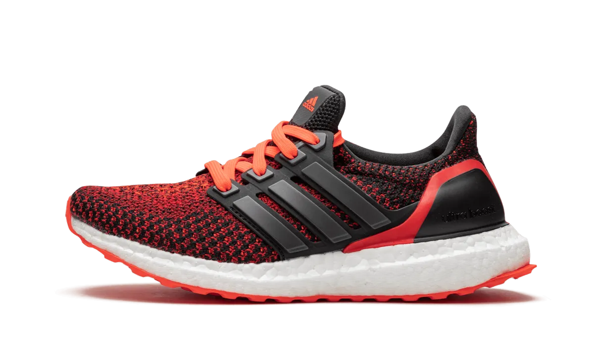 Sleek Vibe UltraBOOST GS