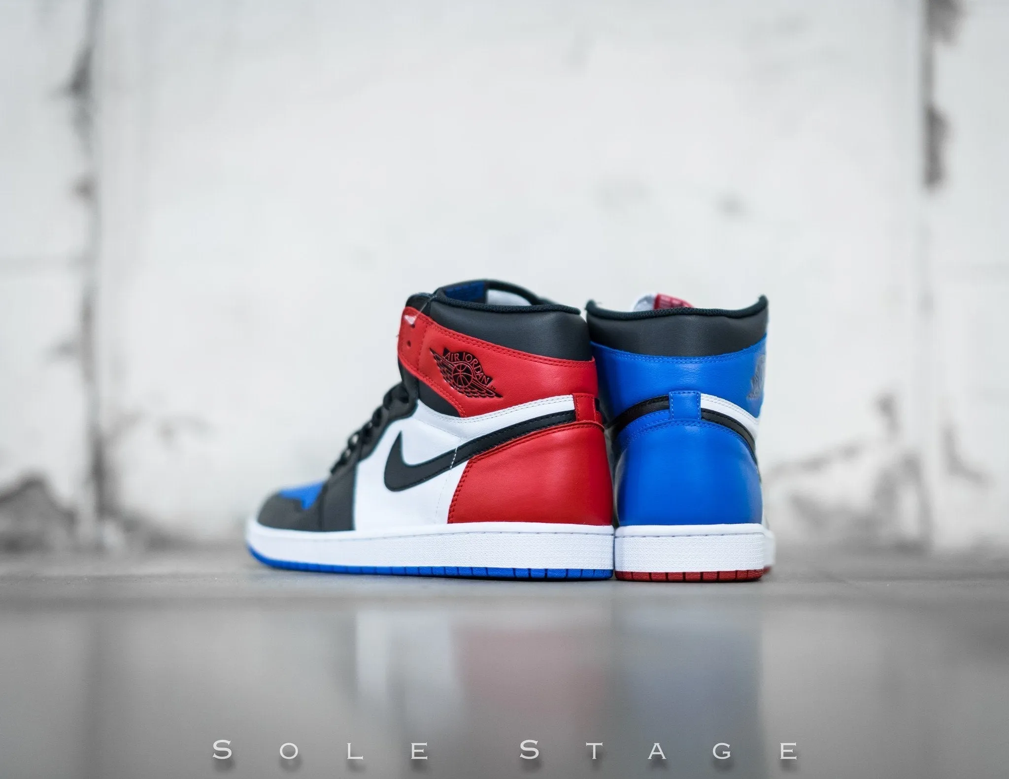 nike Air Jordan 1 Retro Top 3 Light Hike Foot Shape