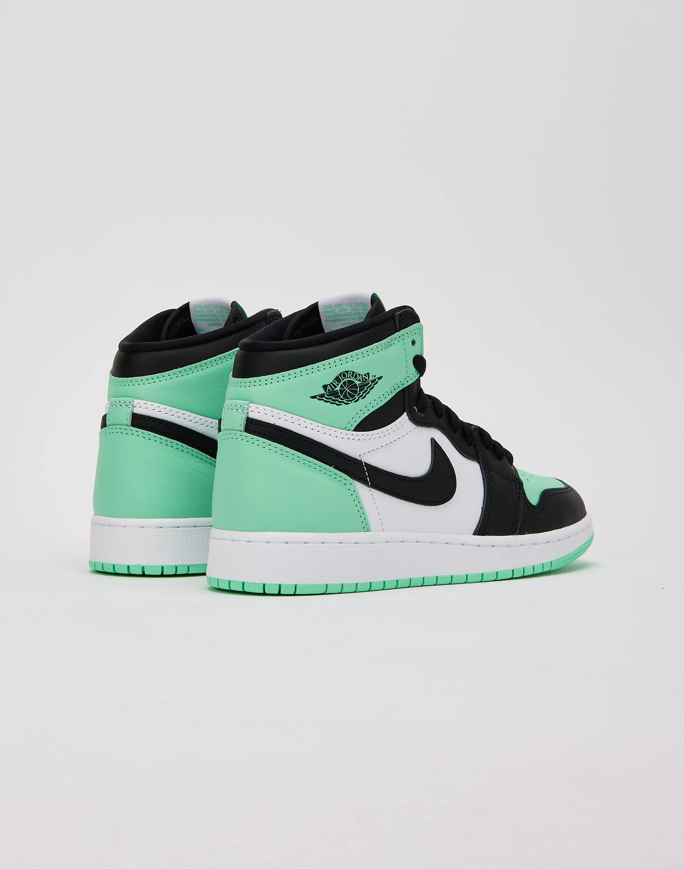 Jordan Air Jordan 1 Retro High OG 'Green Glow' Grade-School Action Ready Trail Ease