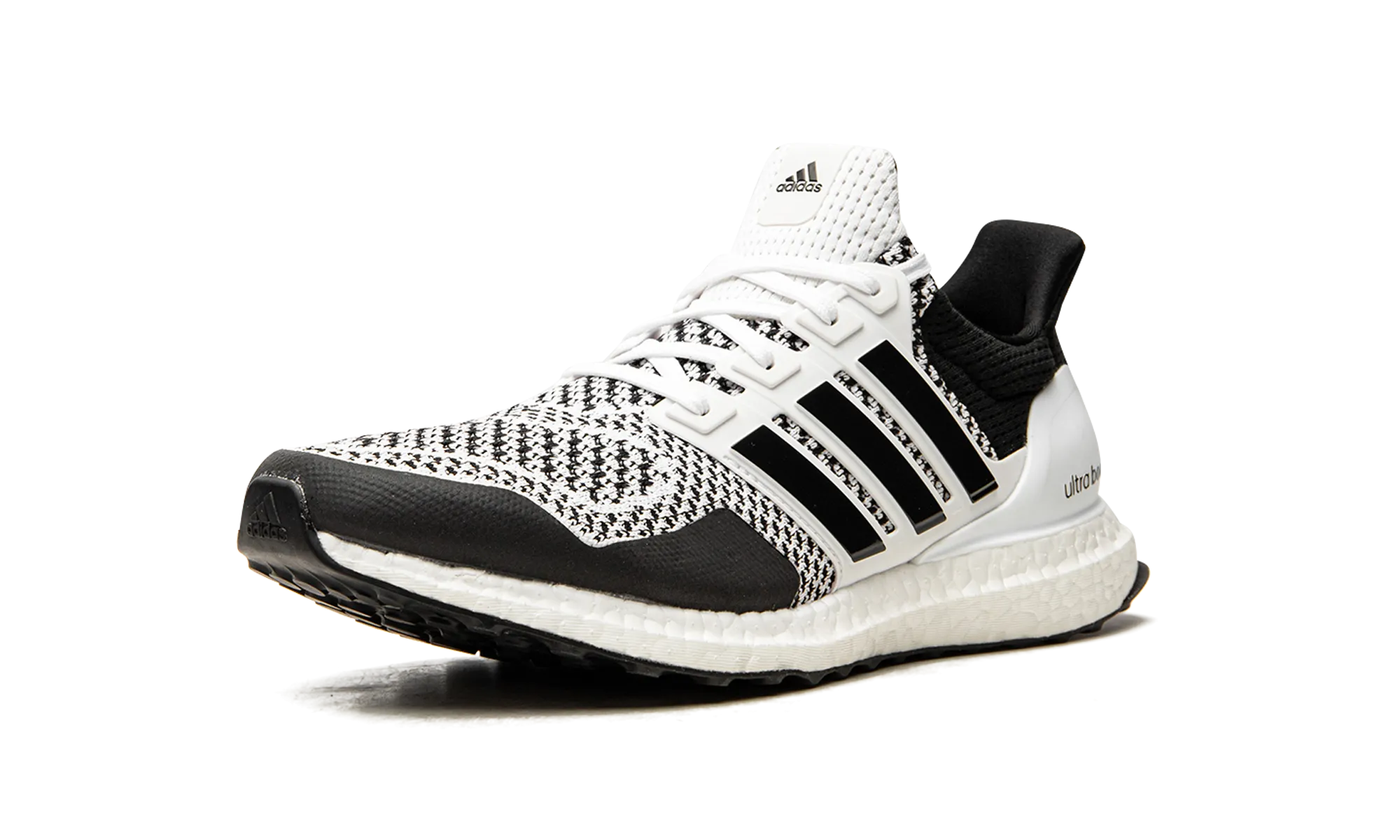 UltraBoost 1.0 DNA Hike Meet Fashionable Design