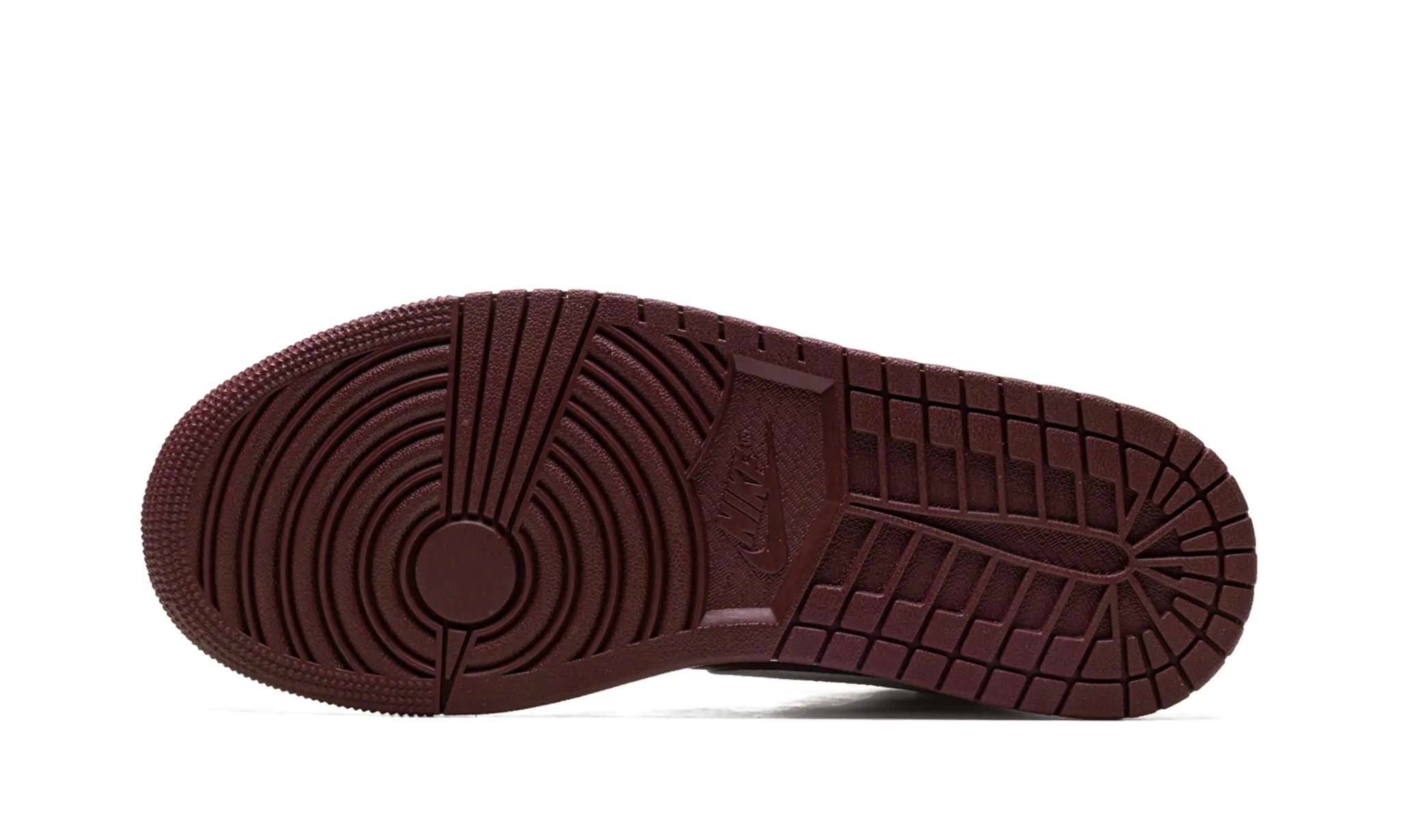 Air Jordan 1 Mid Cherrywood Red Gym ready slim cut