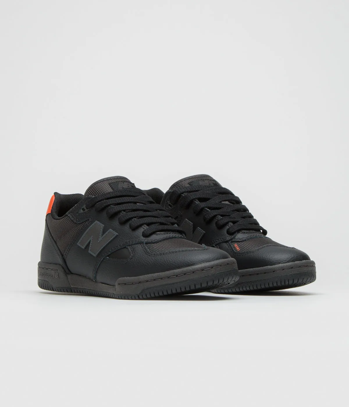 Marathon-Pro New Balance Numeric 600 Tom Knox Shoes - Black Runway Glow