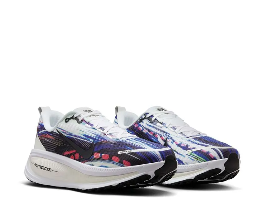 snug - fit supportive insole Nike Vomero 18 SE "Light Trails"