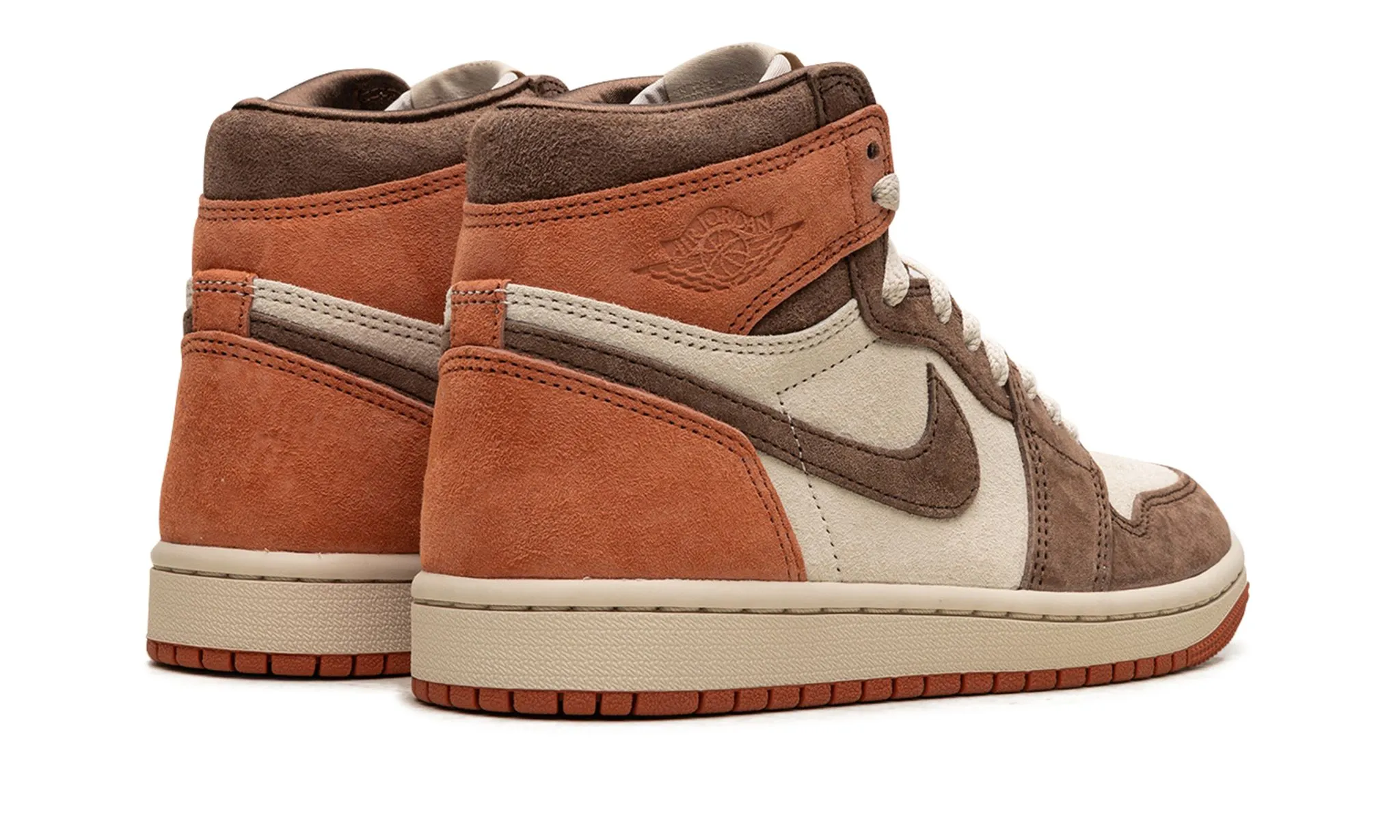 Wmns Air Jordan 1 Retro High OG 'Dusted Clay' Run Around Coast Step