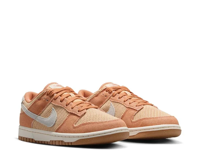 Nike Dunk Low SE W "Amber Brown" Fashionable Step