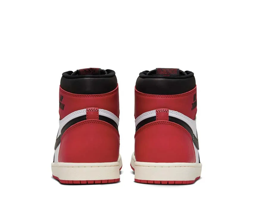 Air Jordan 1 Retro High OG "Black Toe" Jogging Gear