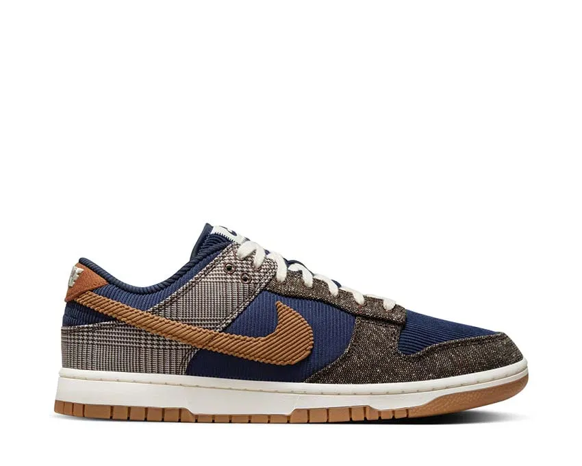 Nike Dunk Low PRM ?Tweed Corduroy? Airport Walk