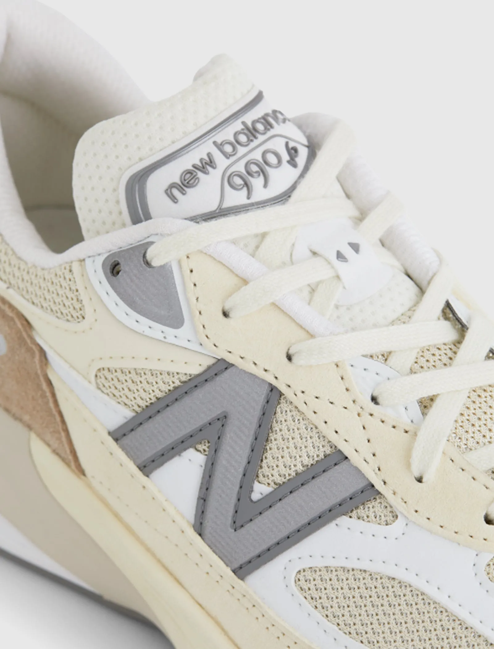 990 V6 MADE IN USA "CREAM/WHITE" Comfort Long Move