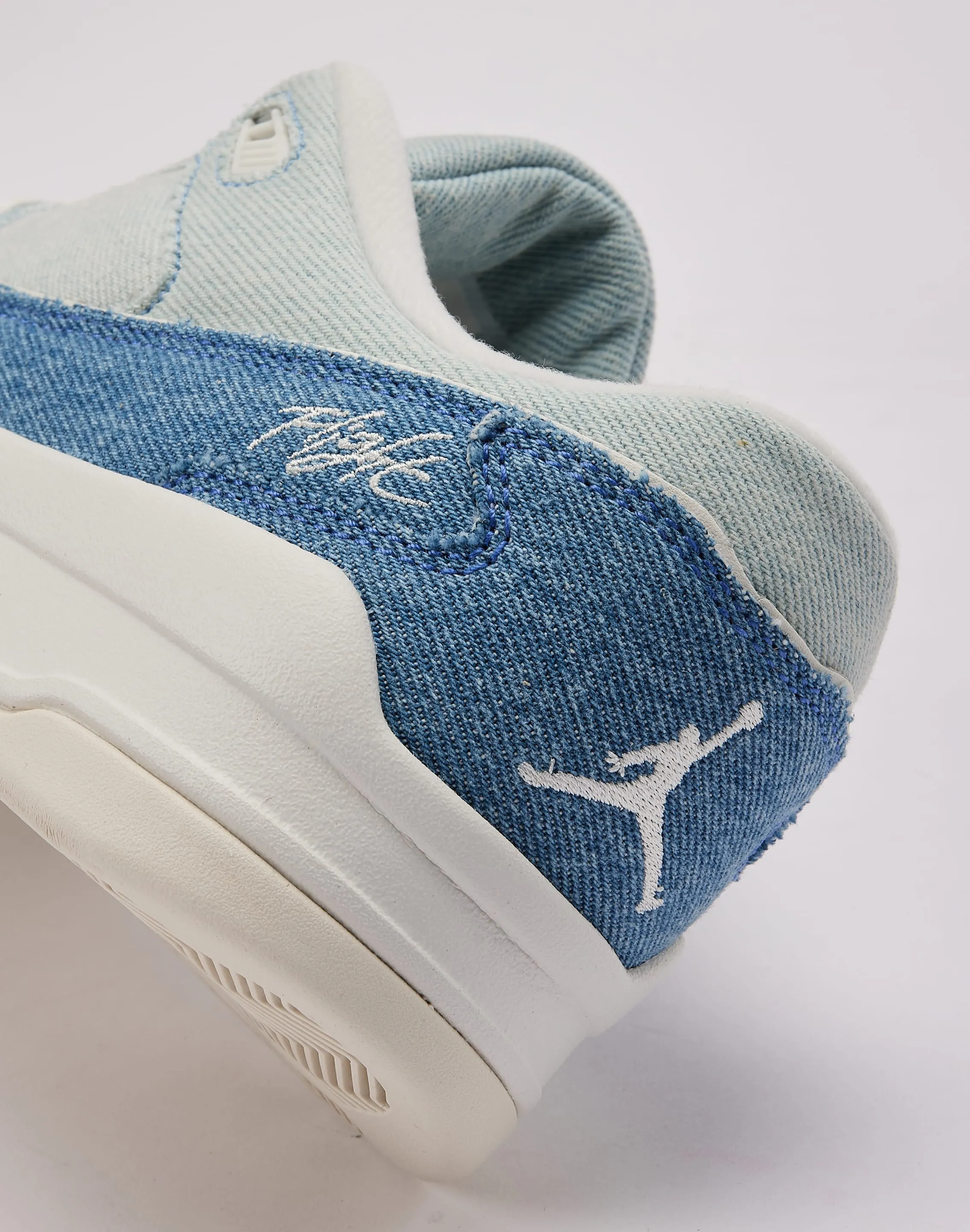 Jordan Flight Court SE Garden Mood Street Fit
