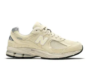 SoftSole Effortless Wear New Balance 2002R Bone Light Aluminum