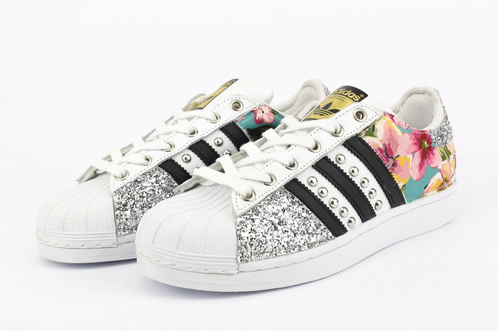 Sturdy Support Ad Shoot Adidas Superstar Fiori Silver Glitter & Borchie