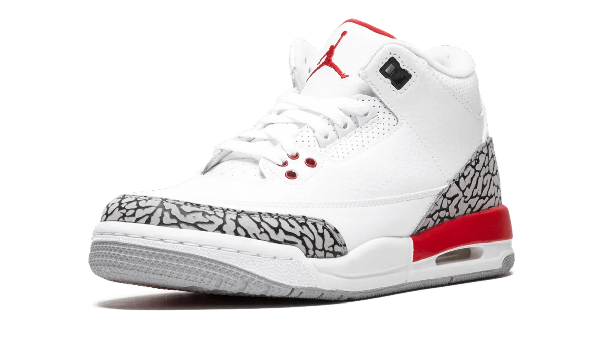 Air Jordan 3 Retro GS "Katrina" Foot Focus