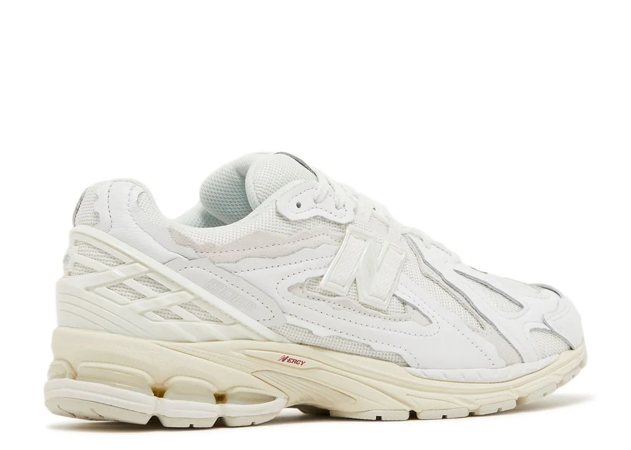 Sporty Edge New Balance 1906D Protection Pack White