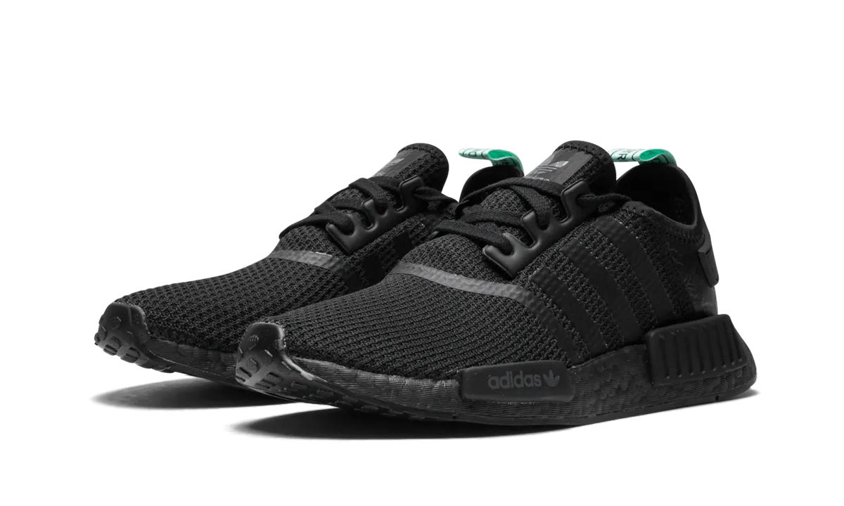Modern Tread City Look NMD_R1 WMNS "TRIPLE BLACK"