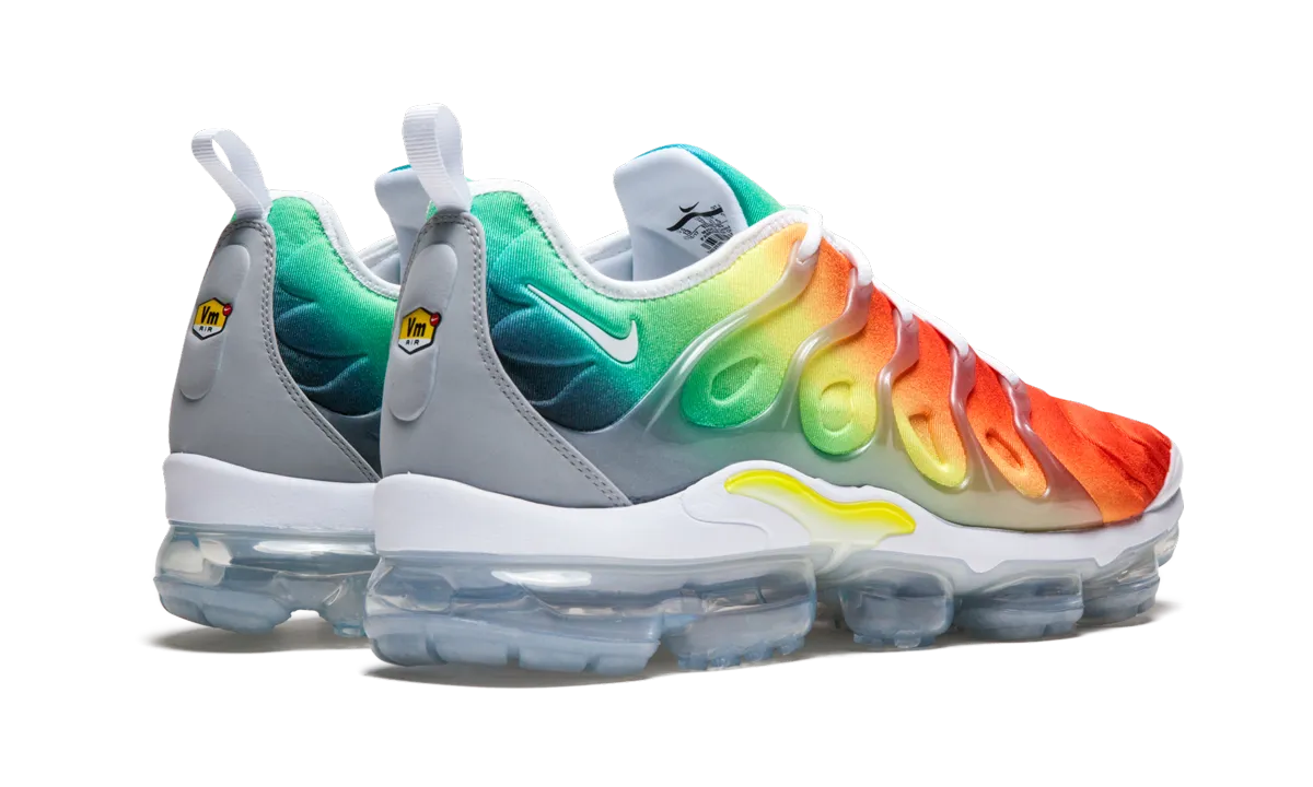 Gym accessory splatter - paint running wear Air Vapormax Plus