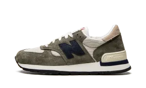 990 V1 "Made In USA - Teddy Santis Olive" Daily Motion