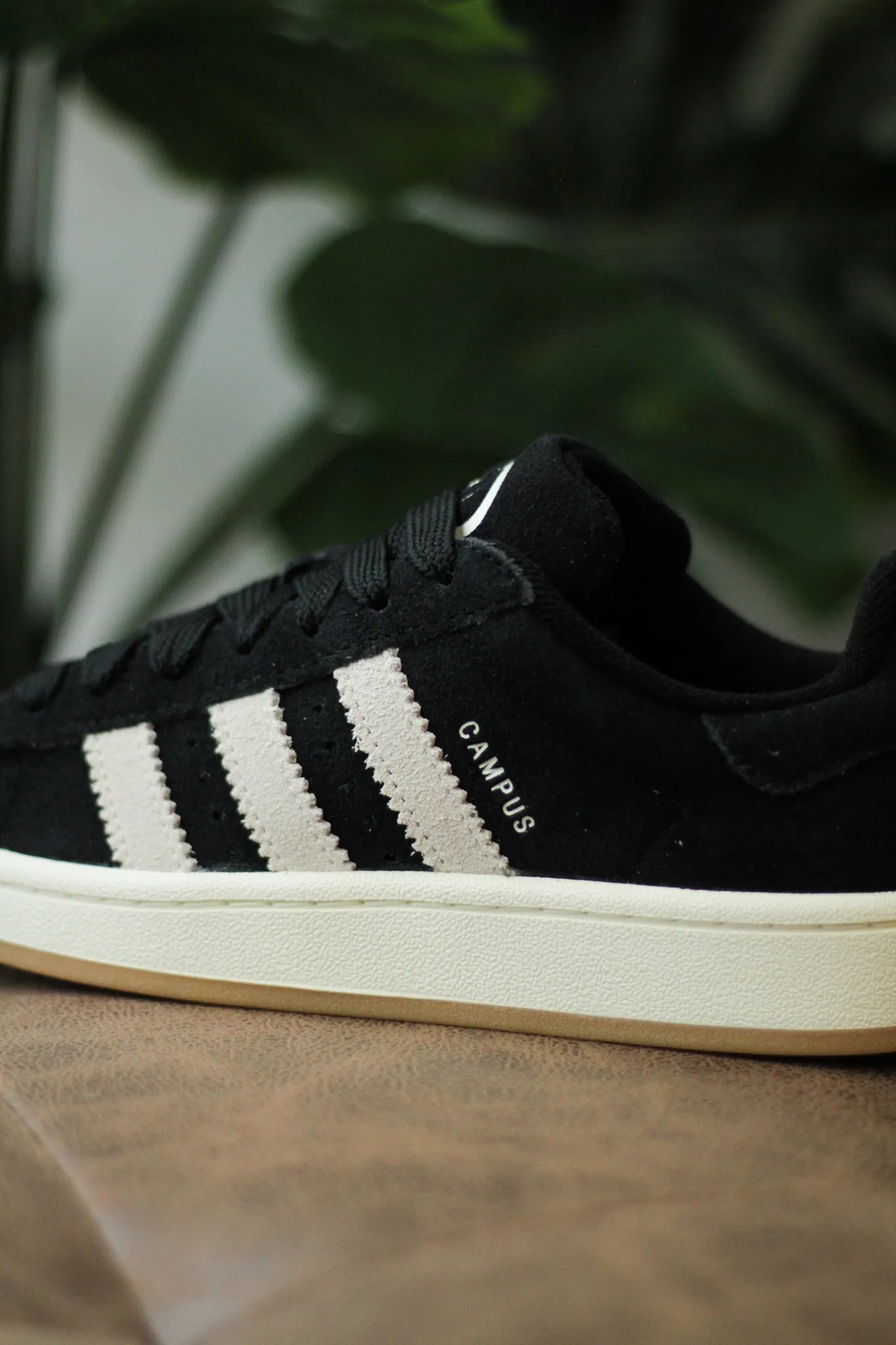 W CAMPUS 00'S "CORE BLACK" Wide toe box Denim Cool