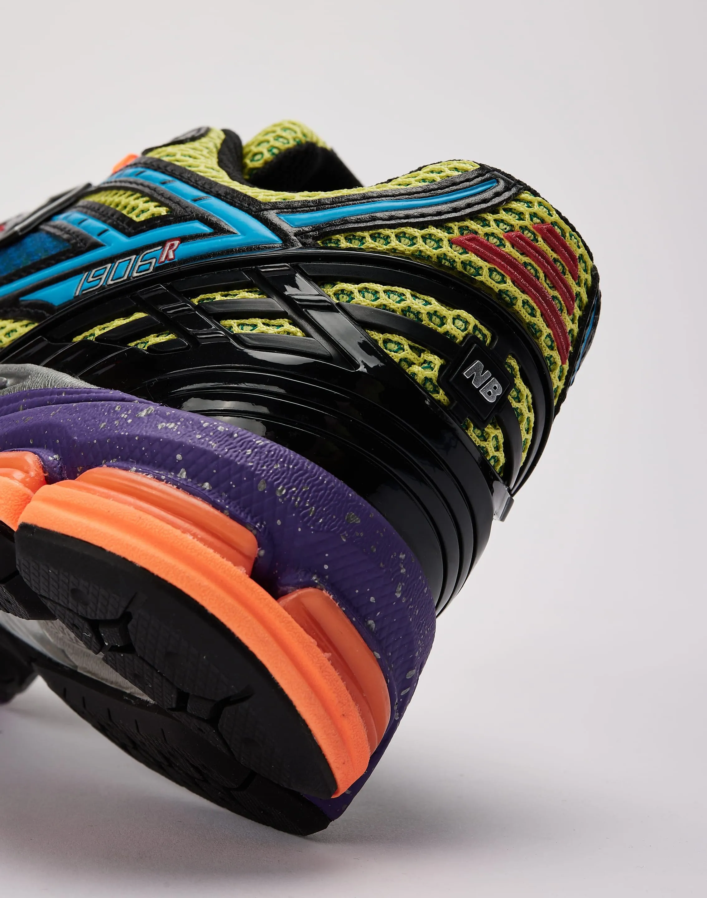 Fast Go Outdoors Ready New Balance 1906R 'Starry Nights'