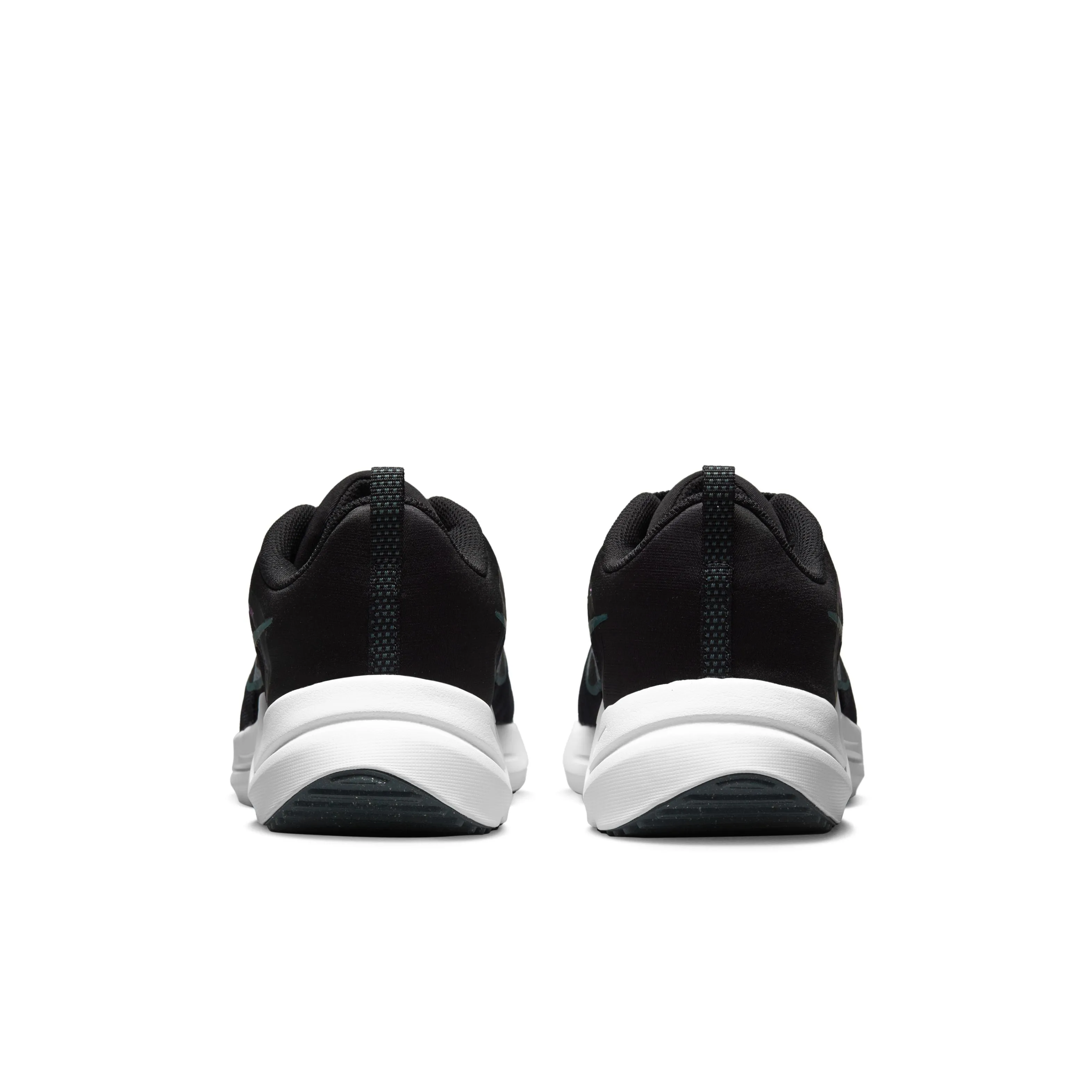 classic - style shoes Downshifter 12 Road Running Shoes