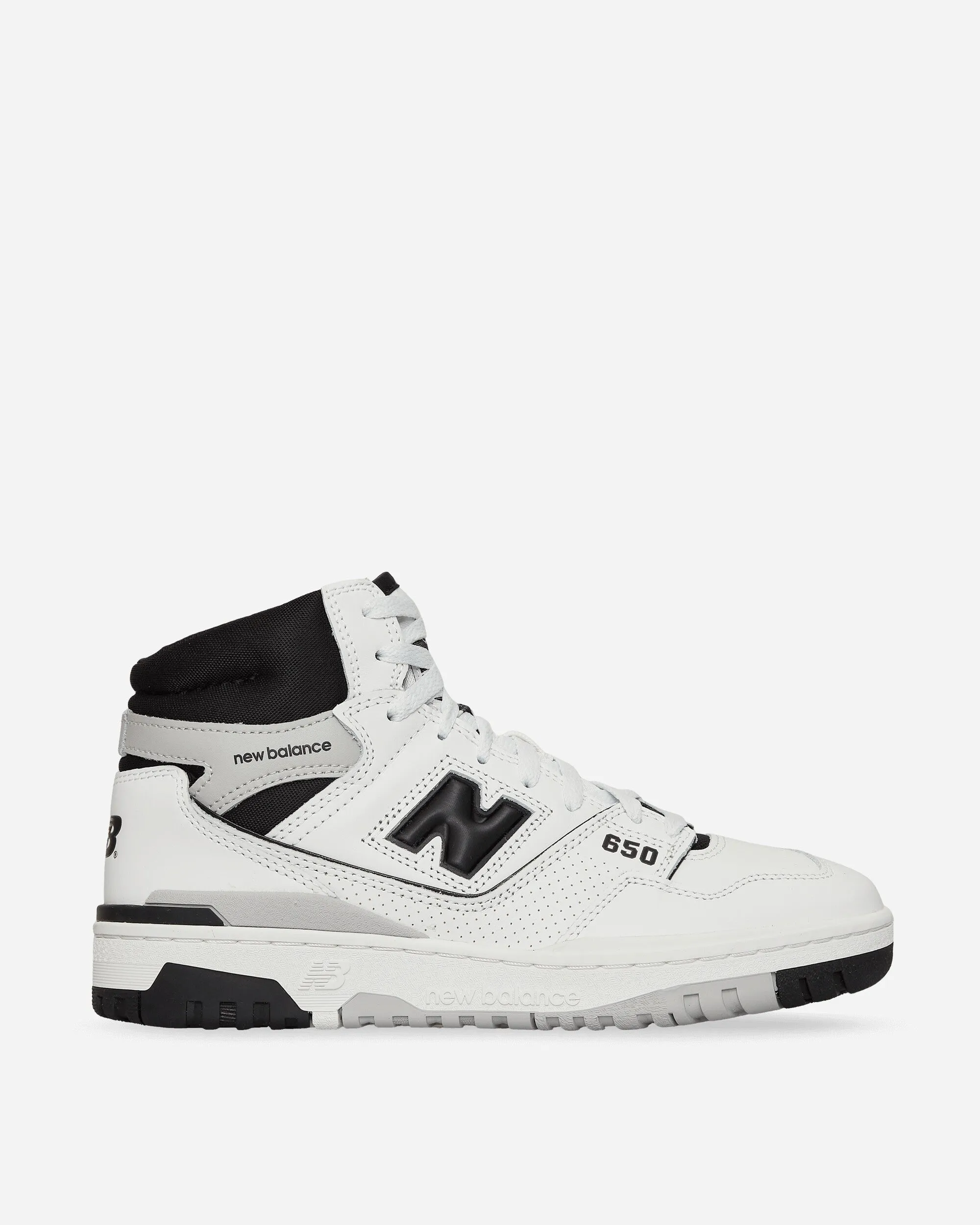 Lace Up Style 650 Sneakers White / Black
