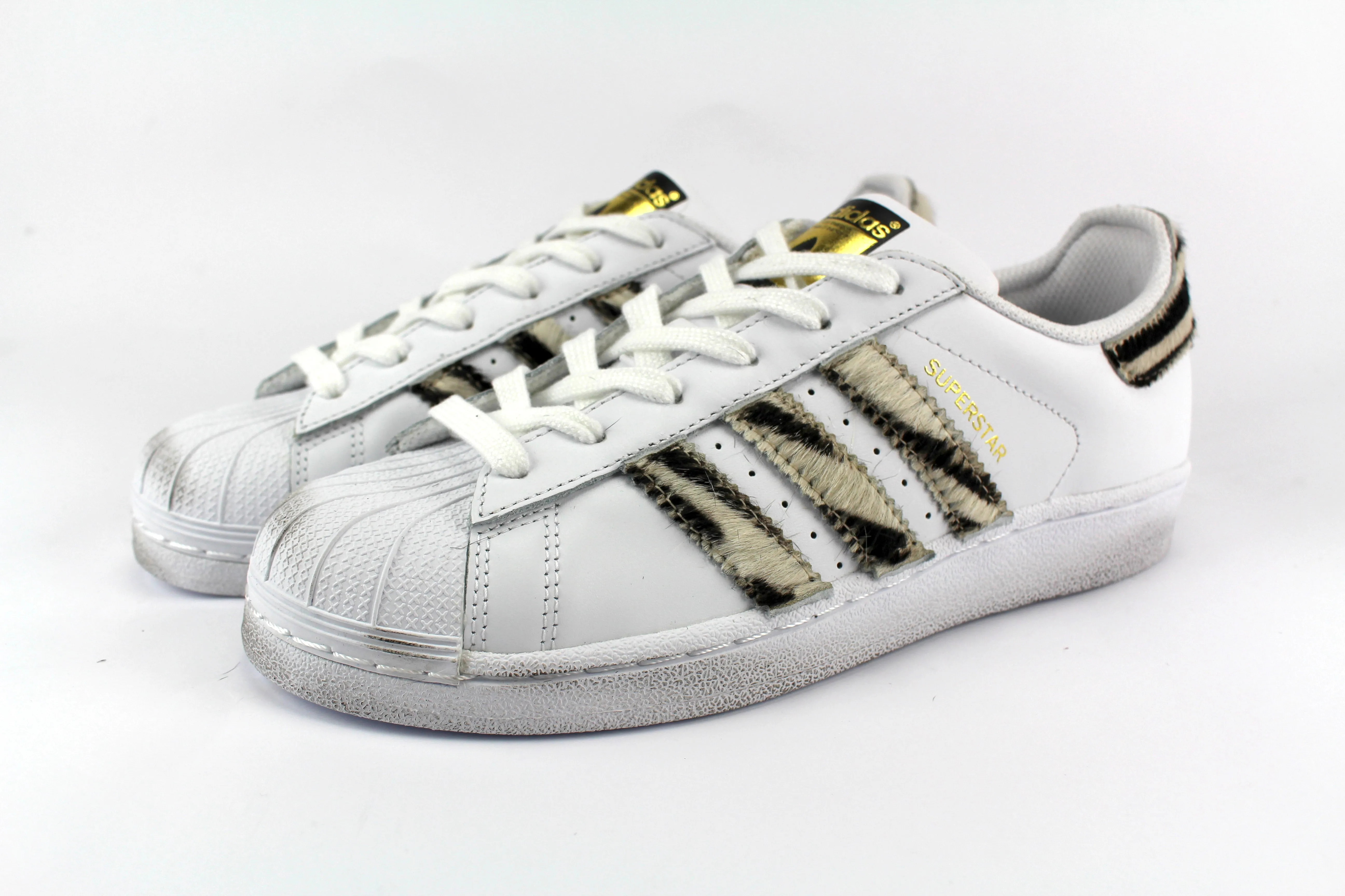 Monochrome Style Adidas Superstar Zebrate