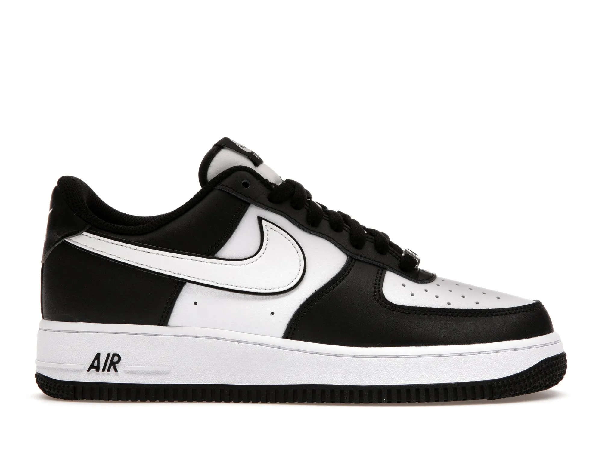 Nike Air Force 1 Low '07 White Swoosh Panda Drill Walk