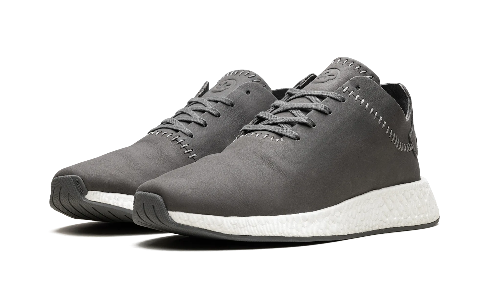 WH NMD_R2 Wearable Style Path Jog