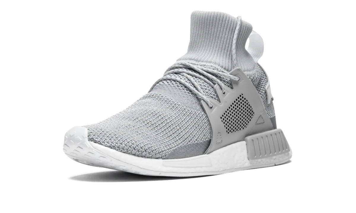 Comfortable Movement Grab And Go NMD_XR1 Winter