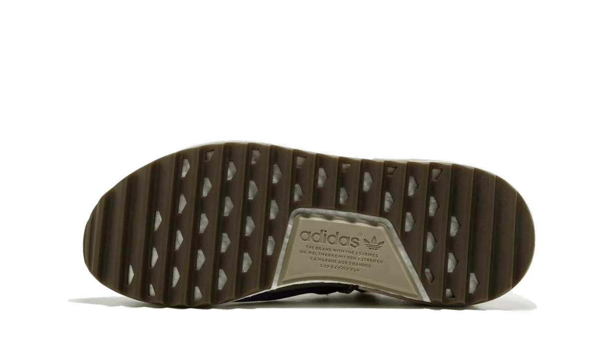 Travel Daily NMD Humanrace Trail "Pharrell Williams - Friends and Family Respira"