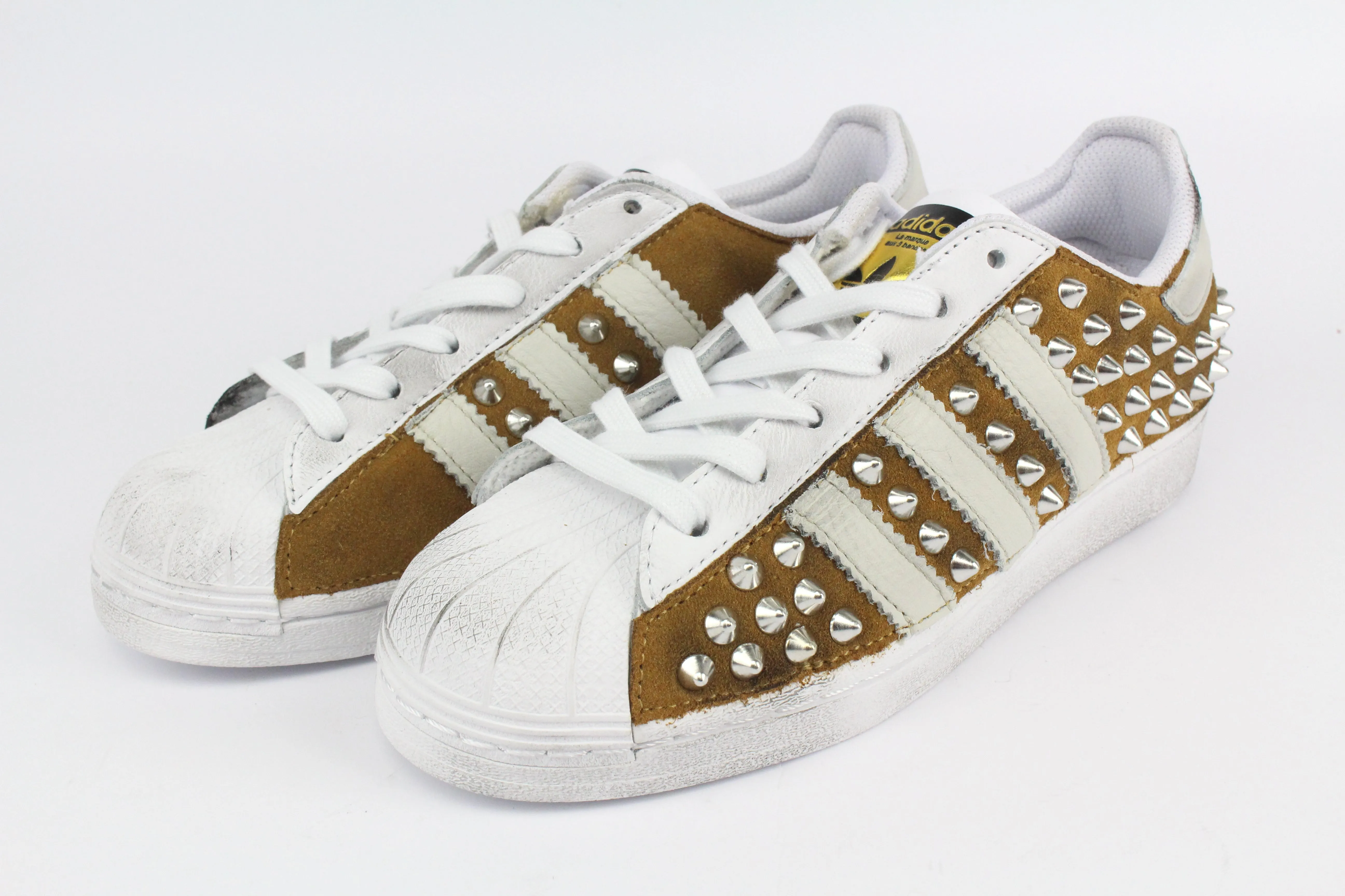 Adventure Gear Adidas Superstar Total Camoscio & Borchie