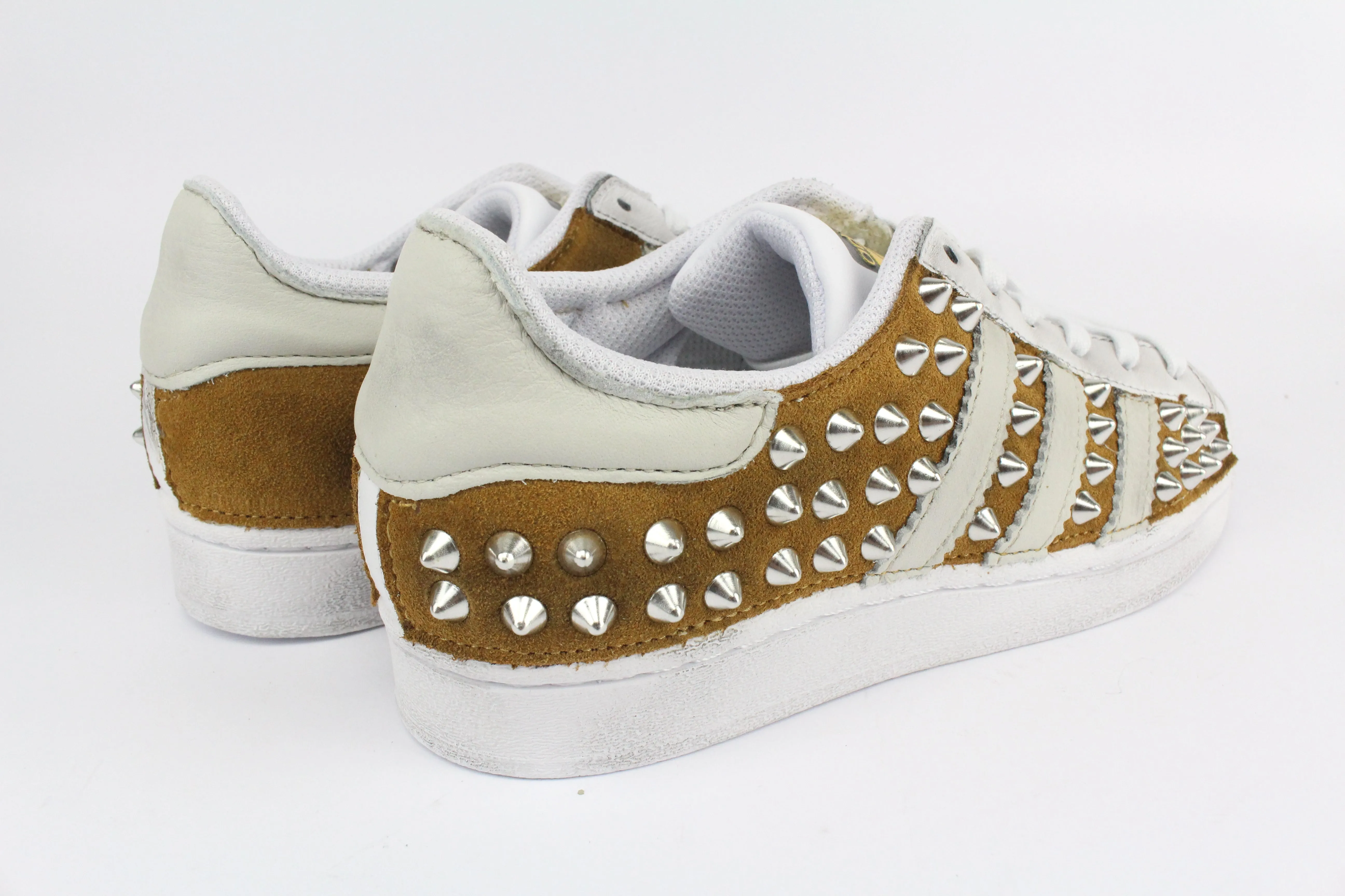 Leap Step Walking Mood Adidas Superstar Total Camoscio & Borchie