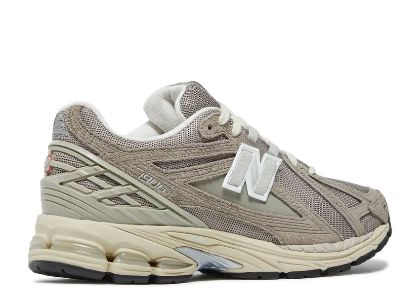New Balance 1906R Beige Cream Warm Step