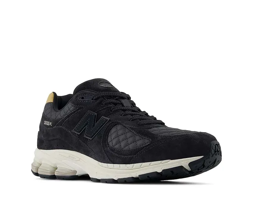 New Balance 2002R "Quilted Black" Flexibility Soft Touch