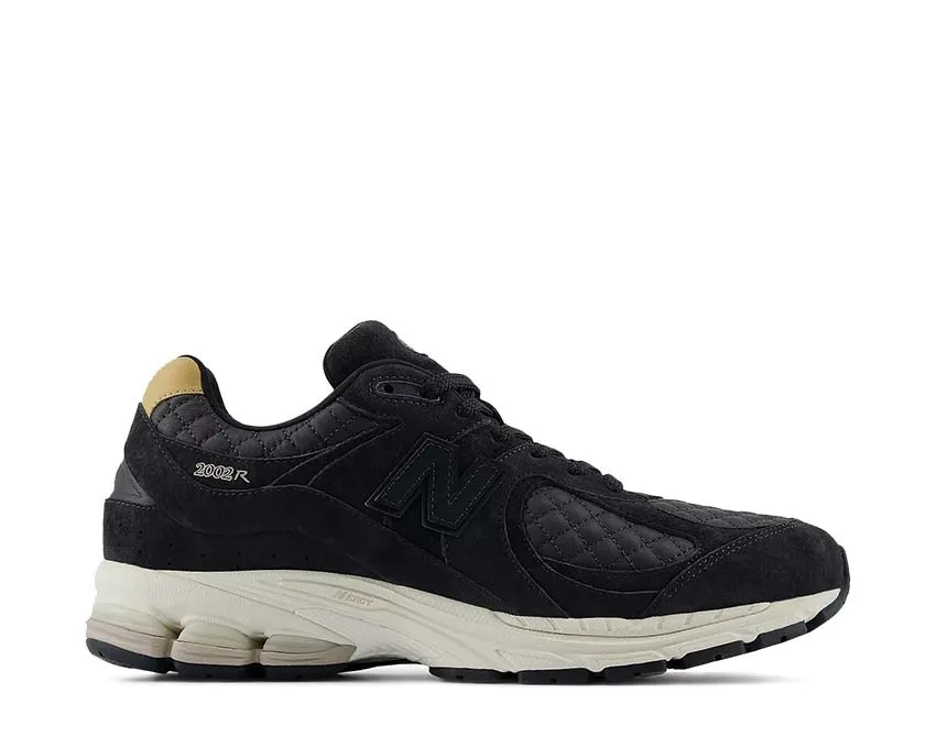 School Run Pace Ready New Balance 2002R "Quilted Black"