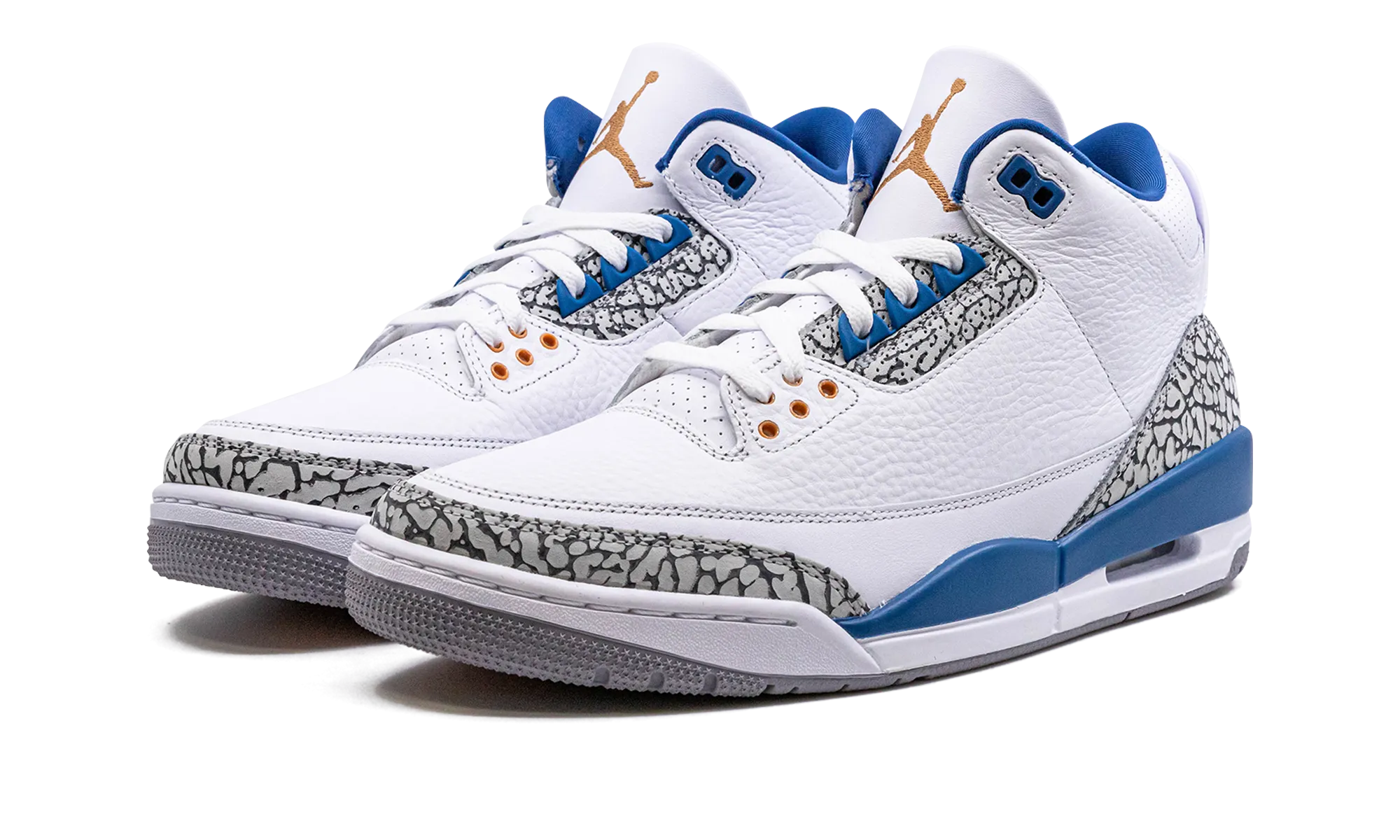 Airport Style Air Jordan 3 Retro "Wizards"