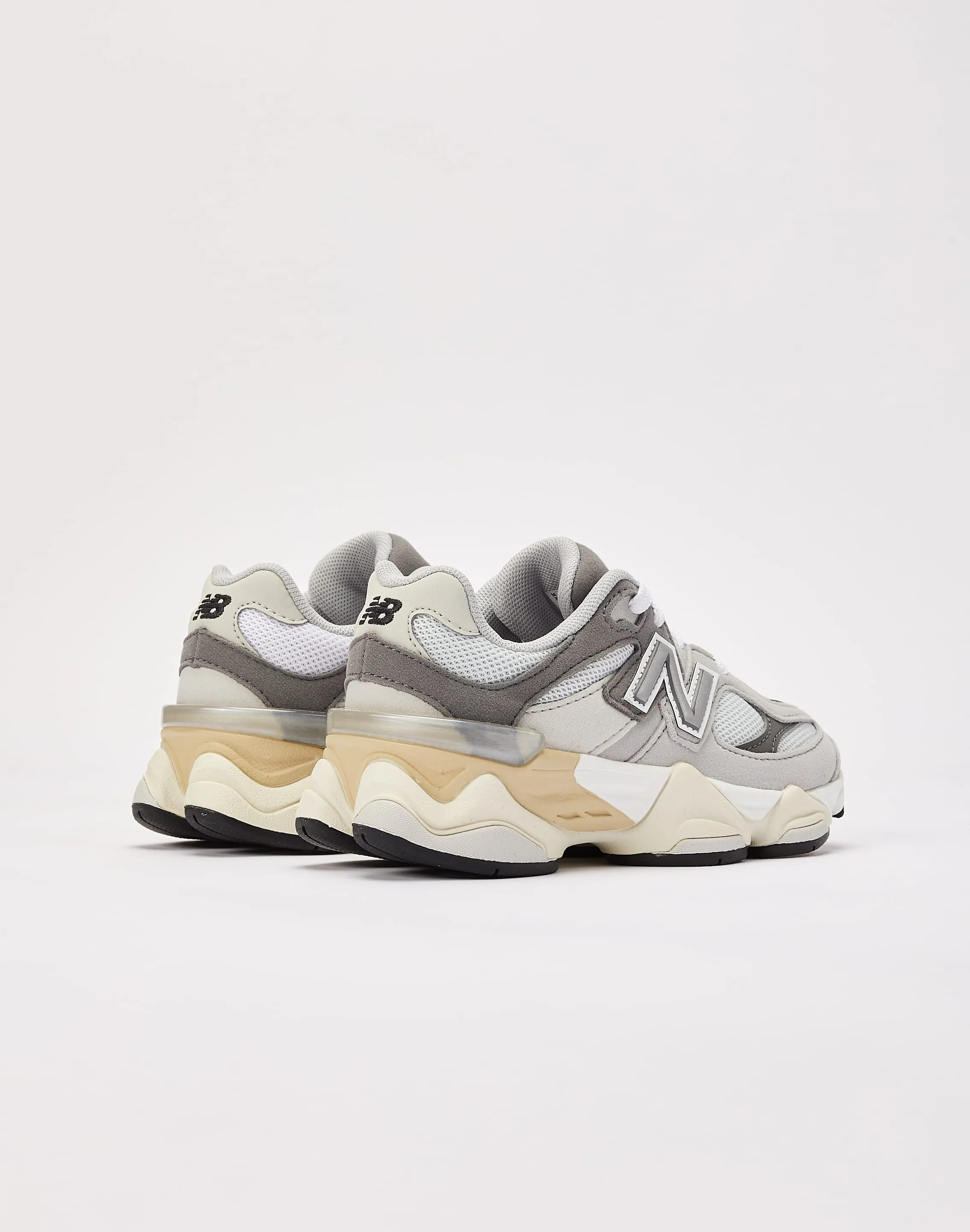 Smart option Flex grooves New Balance 9060 Pre-School