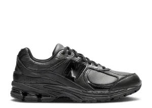 Work Casual New Balance 2002R Black