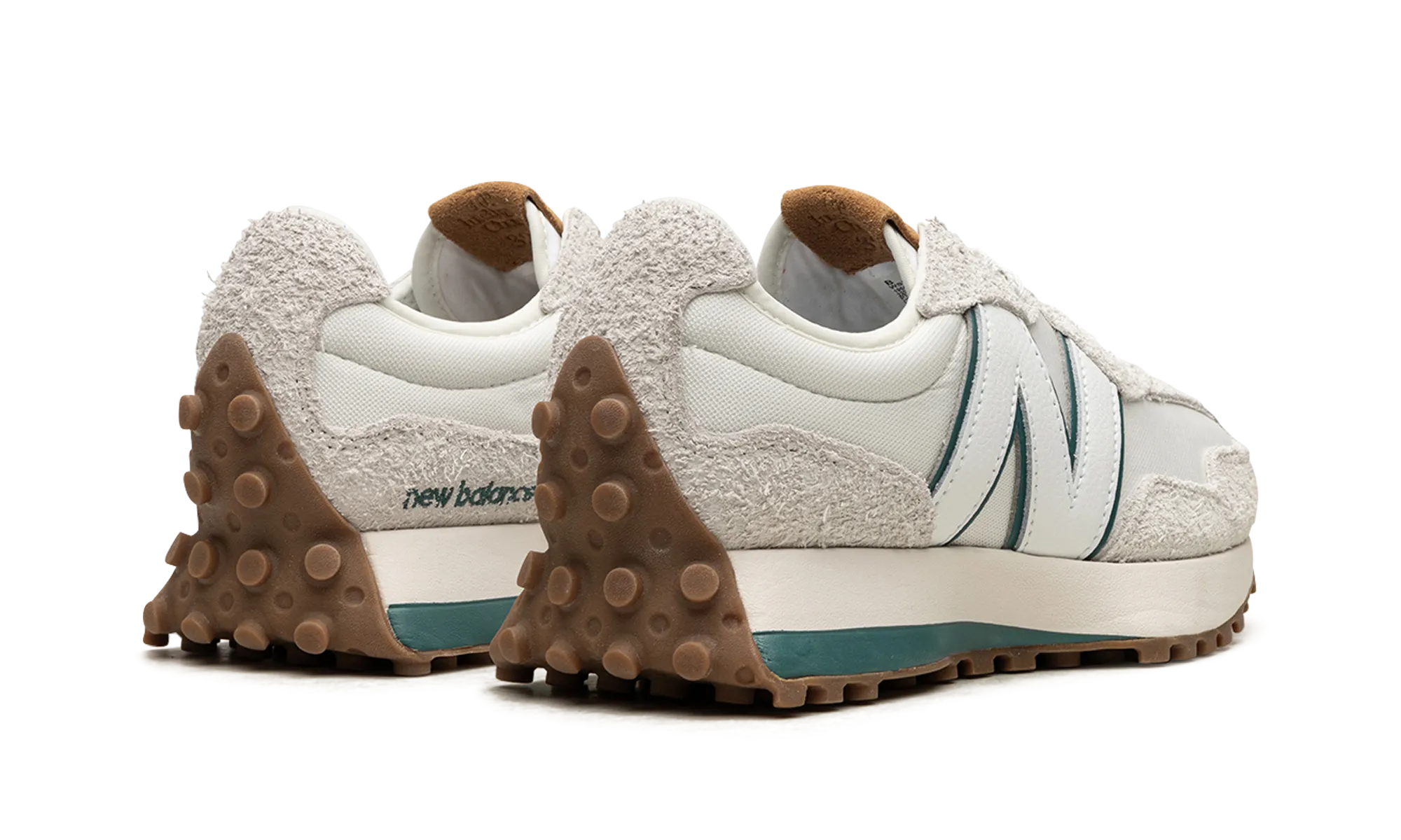 Pure Fit 327 WMNS "Reflection"