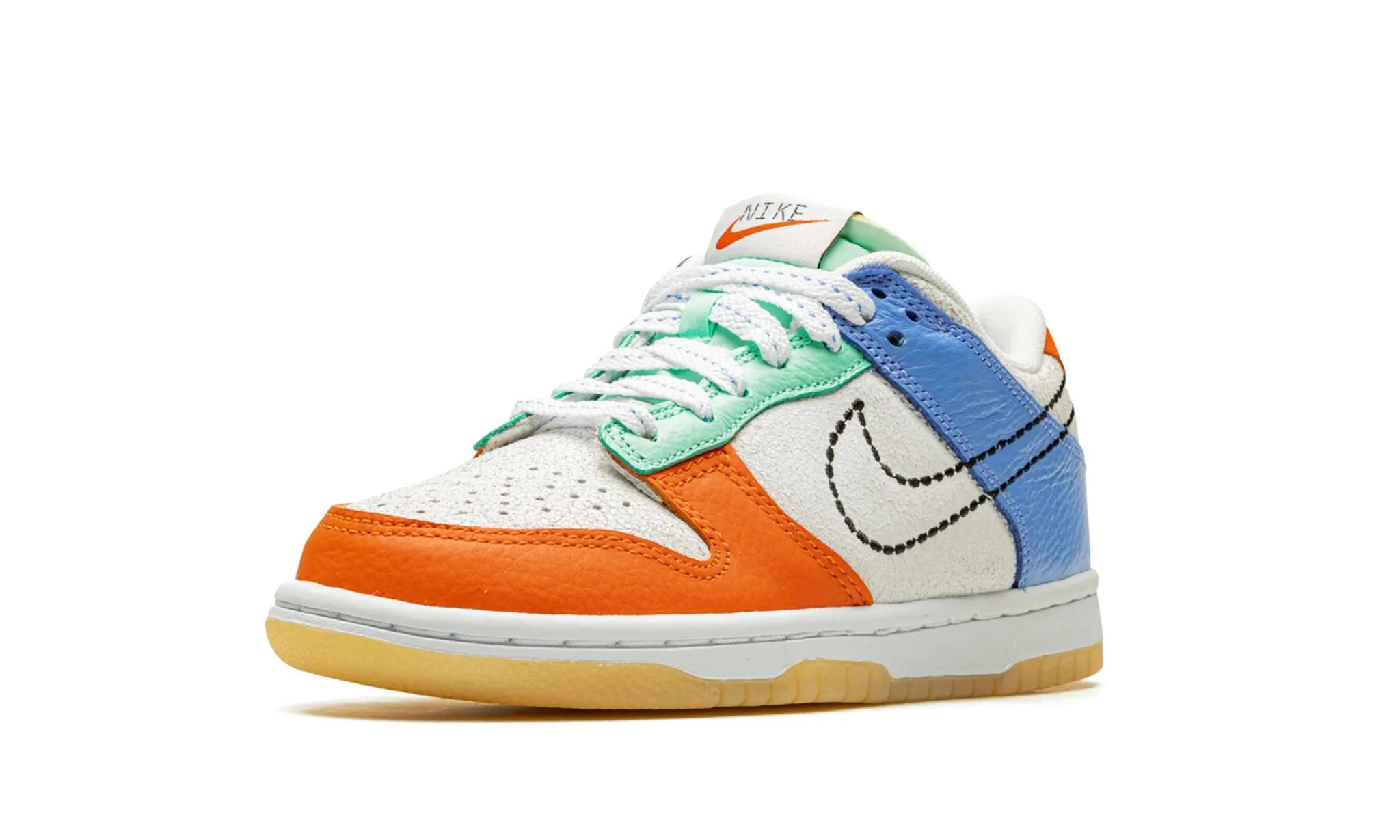 Nike Dunk Low "Nike 101" Grade School slim cut Streetwear Style