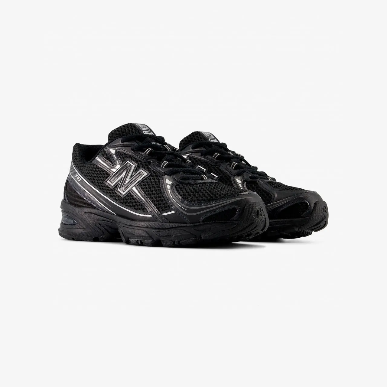 Future Walk 740