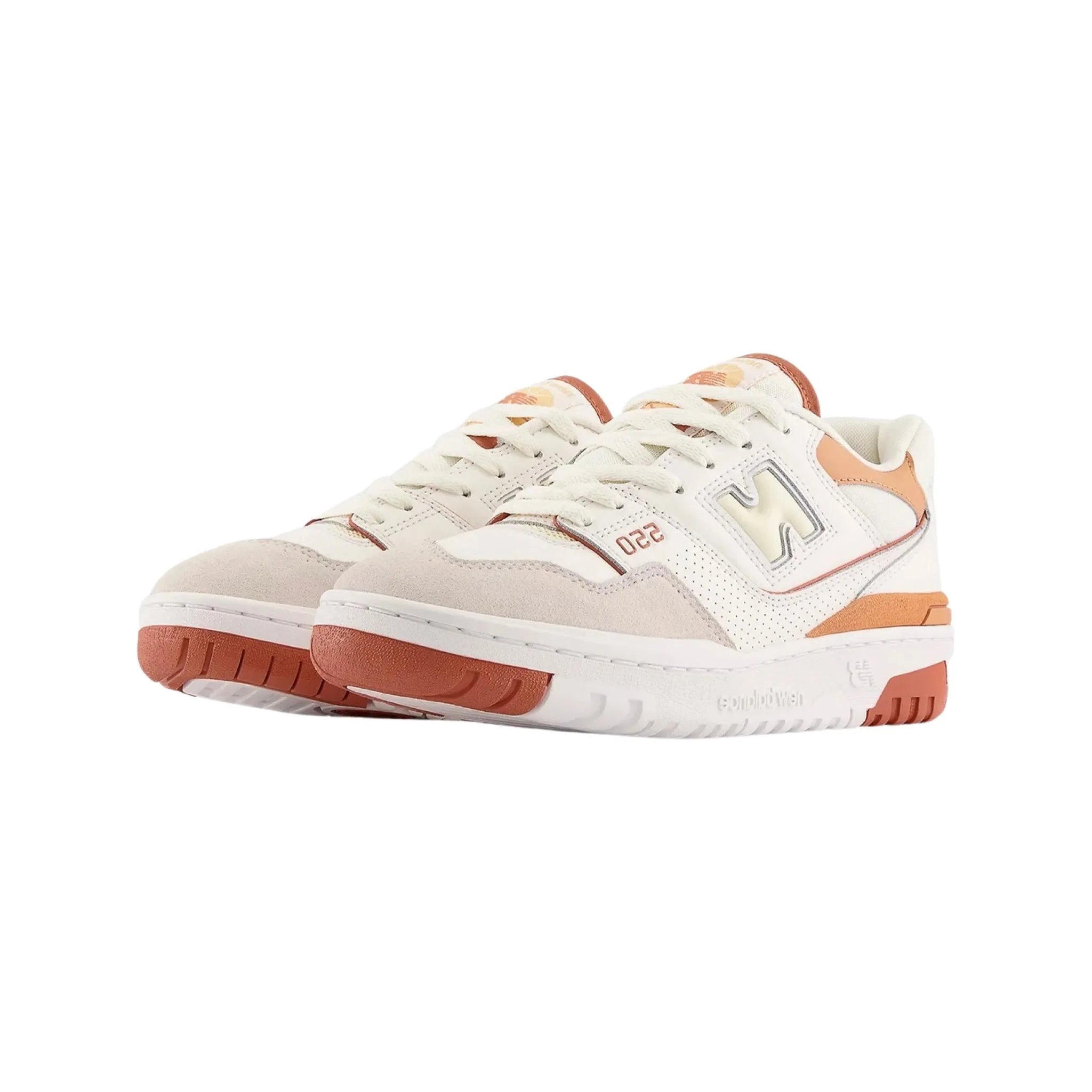 Flexibility Feature New Balance 550 ??Au Lait?? (W)