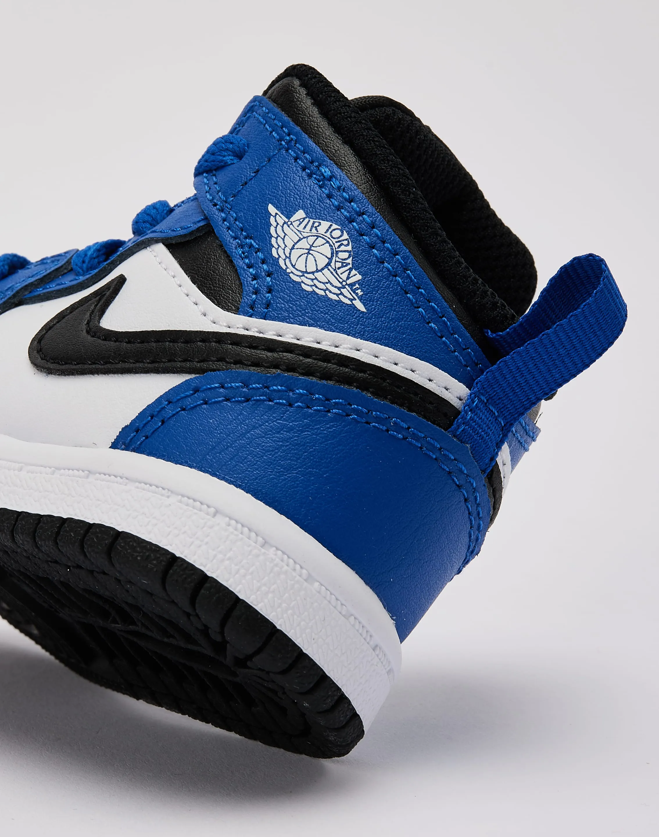 Jordan Air Jordan 1 Mid Toddler Foot Ease Luggage Fit