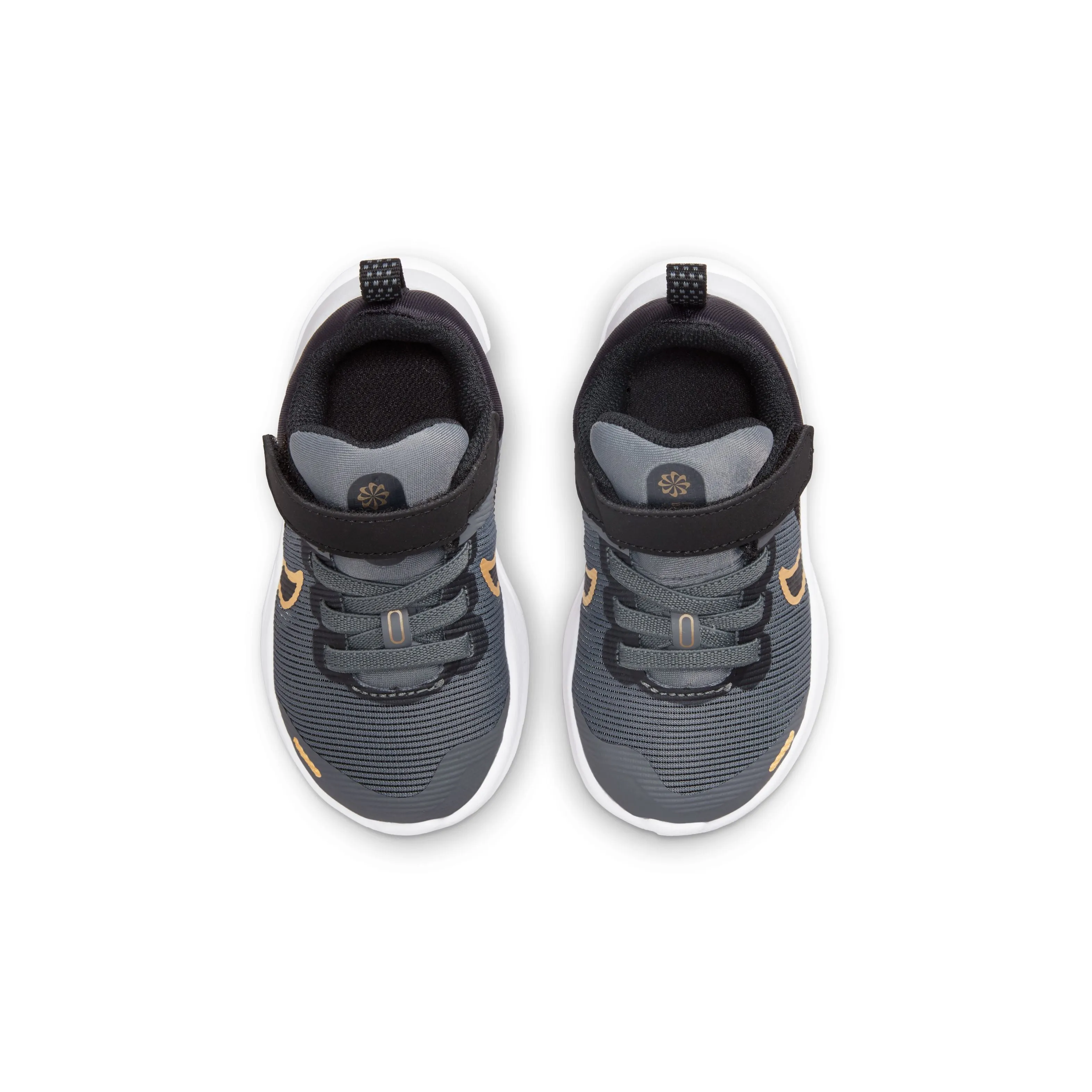 well - ventilated Downshifter 12 Next Nature Running Shoes