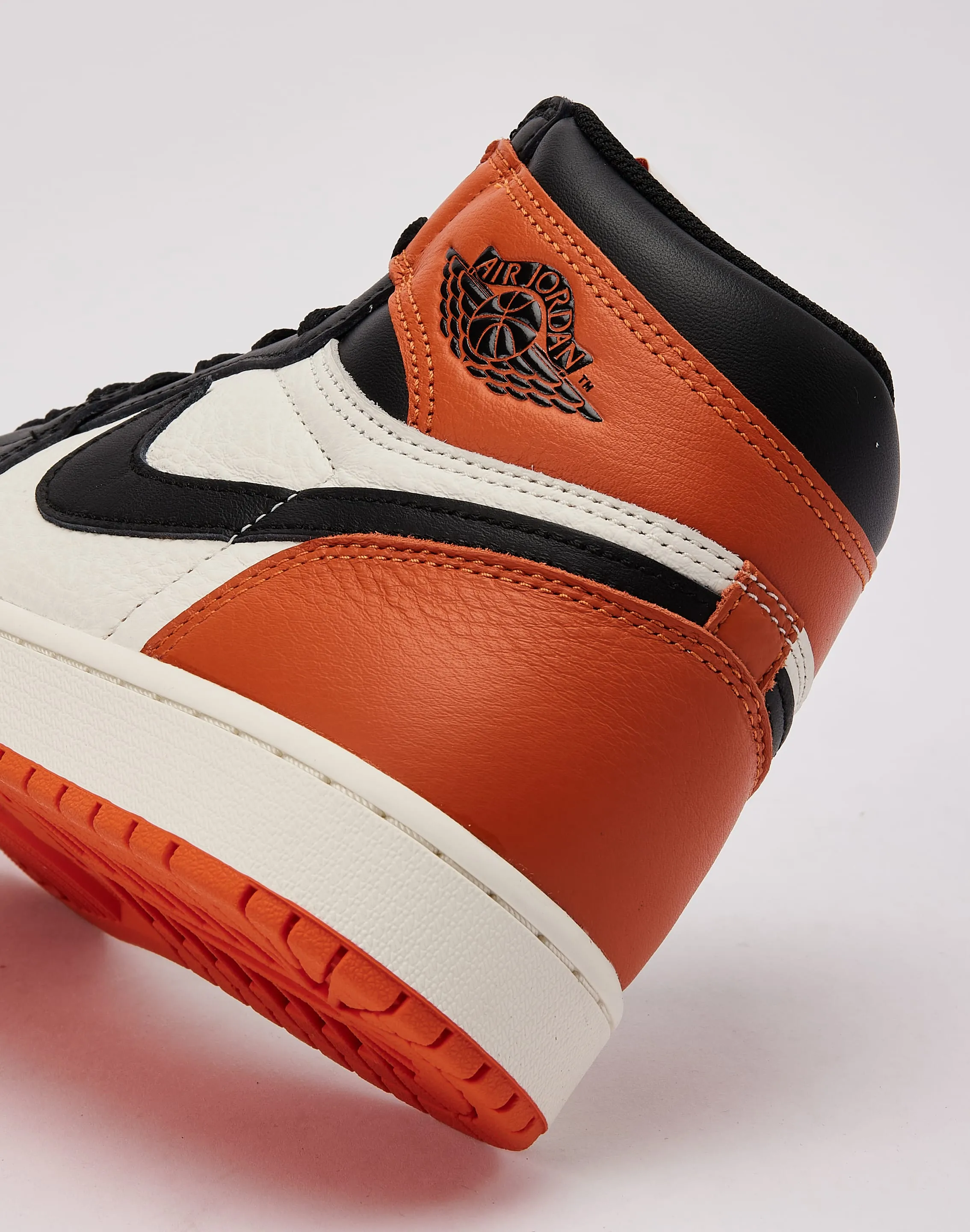 Quick Flow Stone Gray Jordan Air Jordan 1 Retro High OG 'Shattered Backboard'